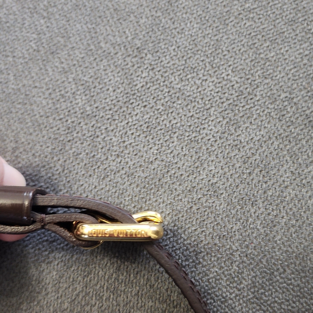 Louis Vuitton Bloomsbury Pm Crossbody Bag - Picture 14 of 17